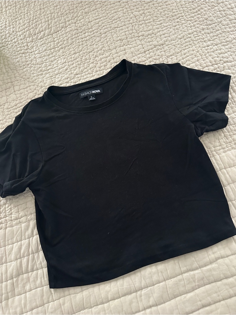 Fashion Nova Black Short Sleeve Crewneck Tee